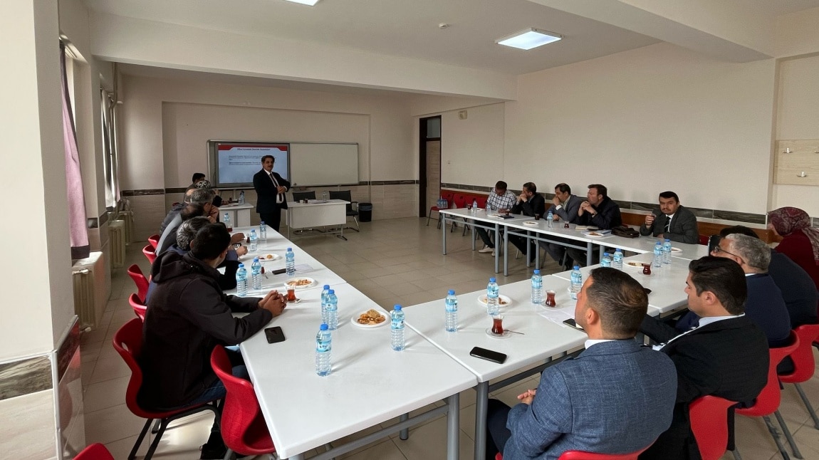 LGS VE YKS'YE HAZIRLIK SÜRECİ TOPLANTISI
